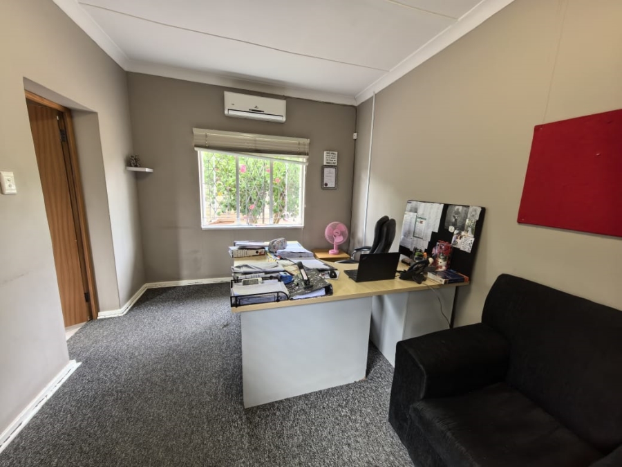 5 Bedroom Property for Sale in Labram Northern Cape